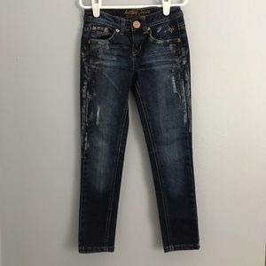 Size: 6R Justice girls skinny jeans